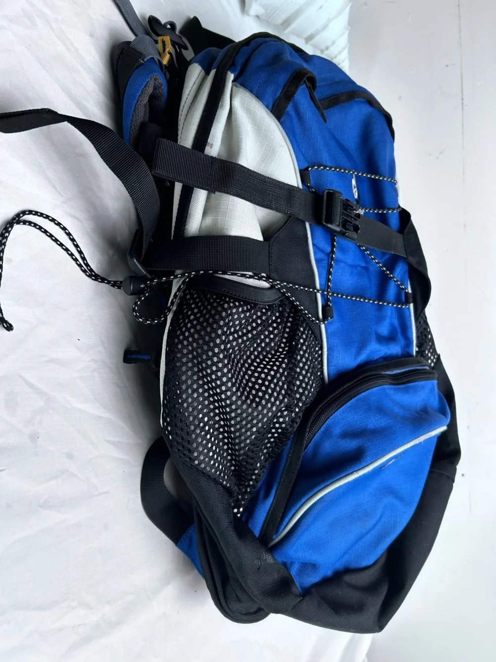 Deuter Blue and Black Kangakids Daypack children’s carrier and backpack